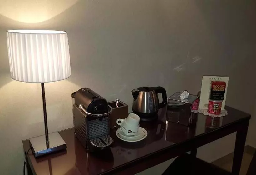 スーペリアールーム, Hôtel Saint Cyr Etoile