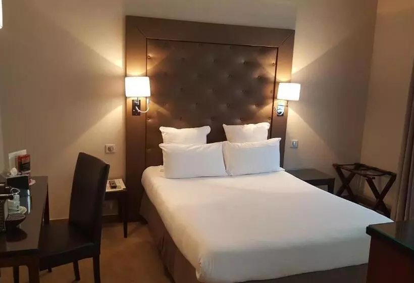 スーペリアールーム, Hôtel Saint Cyr Etoile