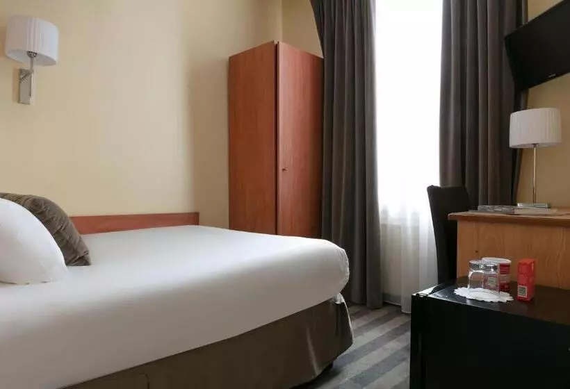 スタンダードシングルルーム, Hôtel Saint Cyr Etoile