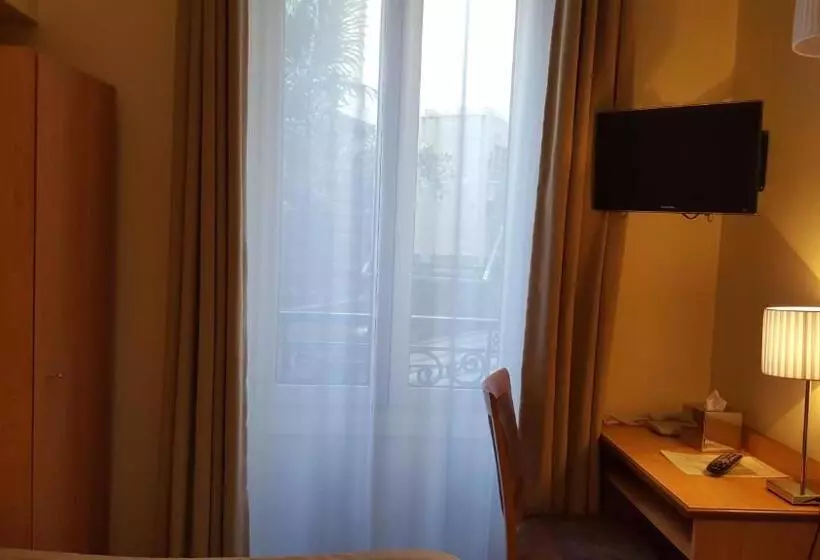 スタンダードシングルルーム, Hôtel Saint Cyr Etoile