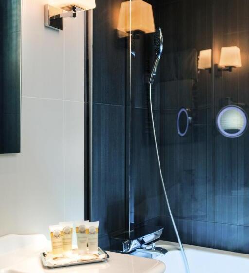 クイーンサイズベッドのクラシックルーム, Stendhal Place Vendome Paris  Mgallery