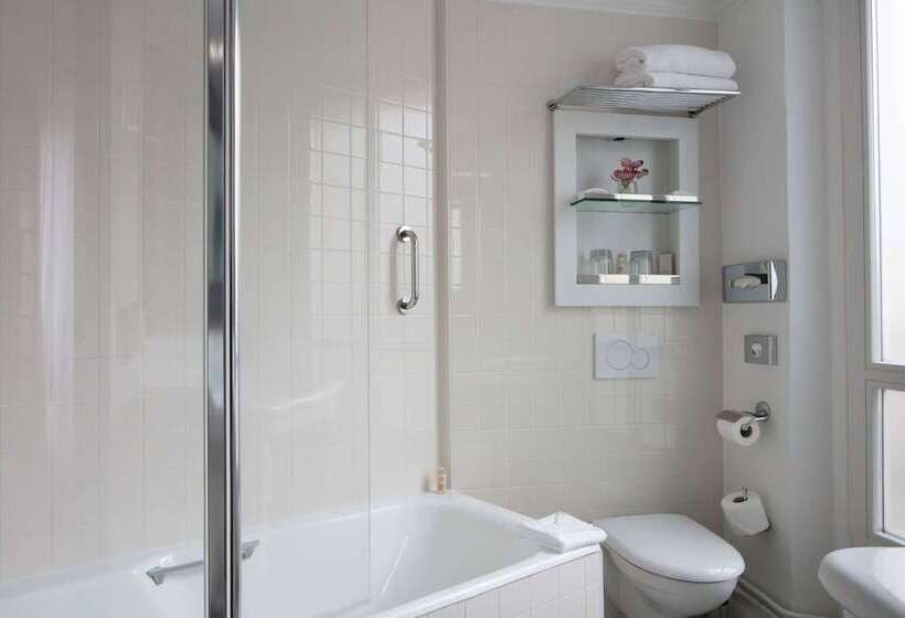 Номер Стандарт, Le 123 Elysees  Astotel