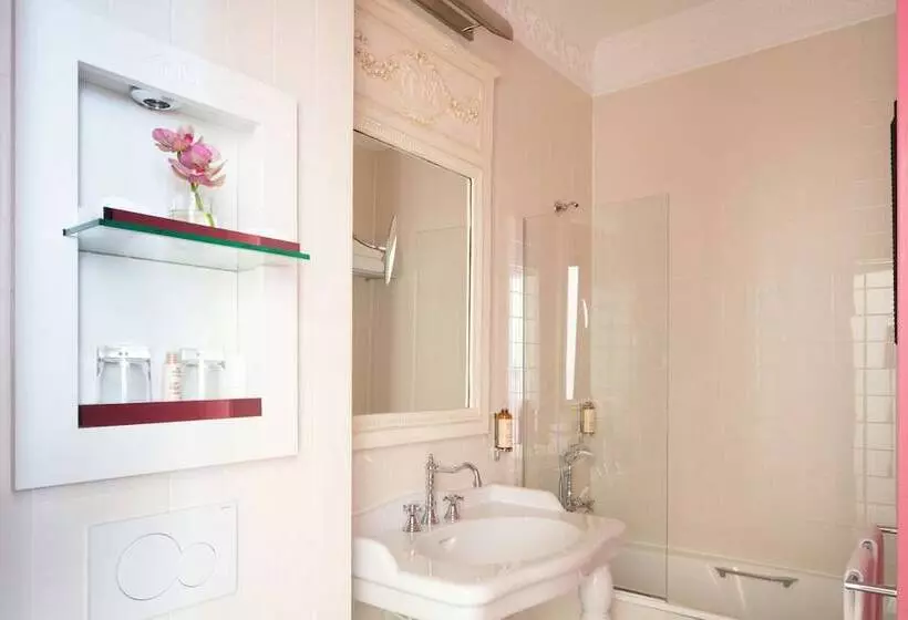 اتاق سوپریور, Le 123 Elysees  Astotel