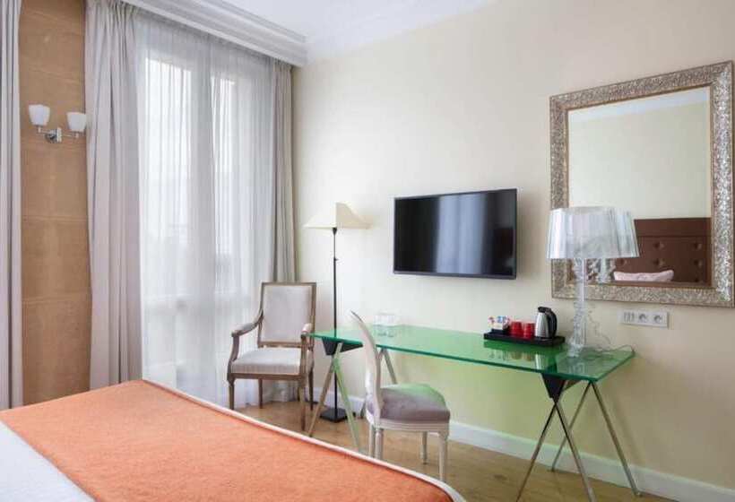 Номер Superior, Le 123 Elysees  Astotel