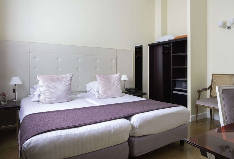 Номер Стандарт, Le 123 Elysees  Astotel