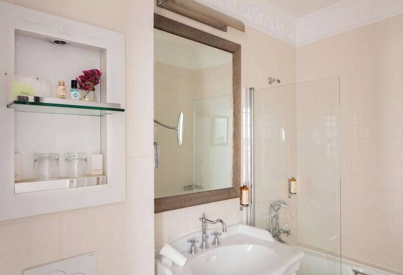 Номер Стандарт, Le 123 Elysees  Astotel