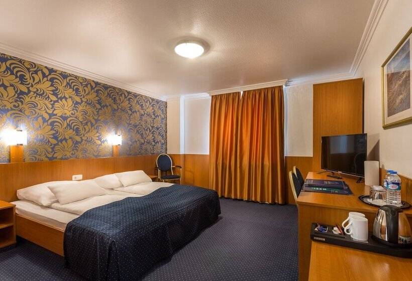 스탠다드 룸, Atlanta