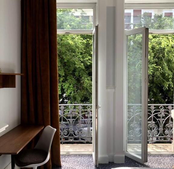 سوییت جونیور, De Verdun 1882, Bw Signature Collection