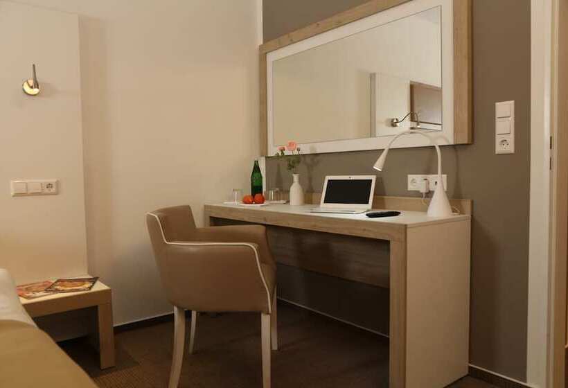 חדר סופריור, Confour