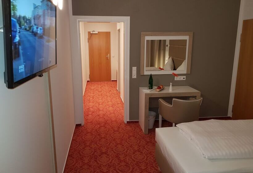 חדר סופריור, Confour