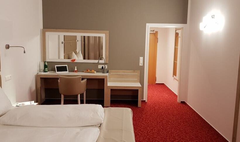 חדר סופריור, Confour