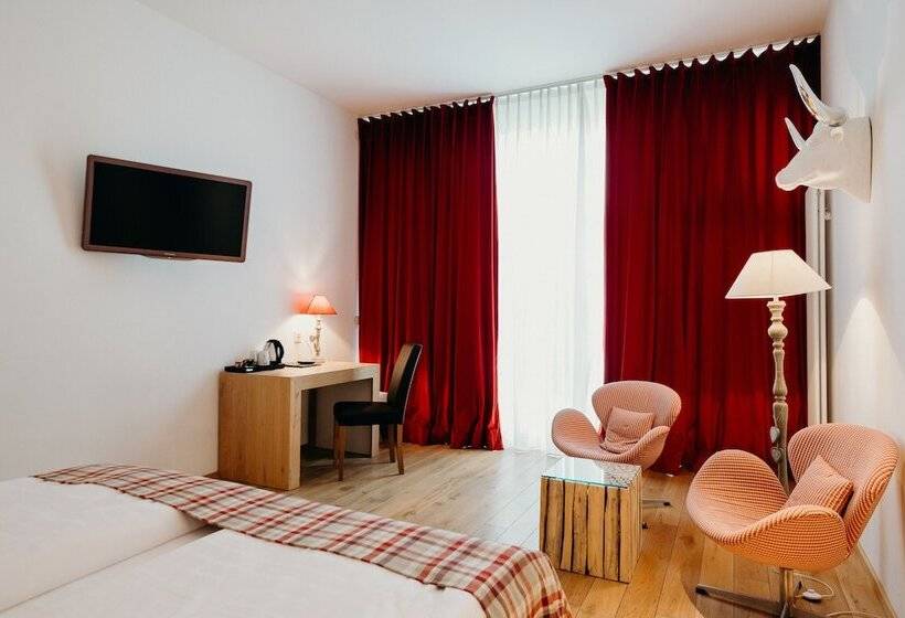 高级大房间, Crystal