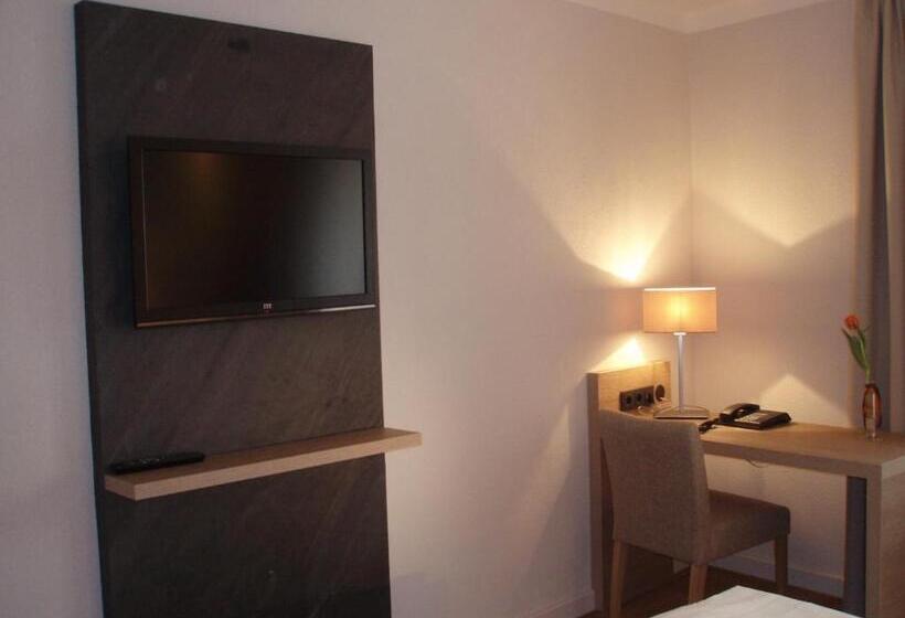 スタンダードルーム, Doctor Weinstube