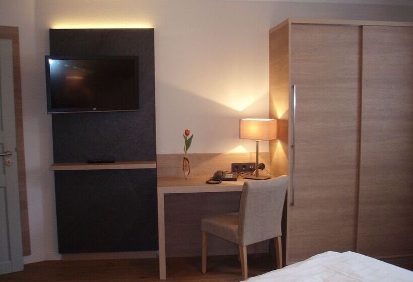 スタンダードルーム, Doctor Weinstube