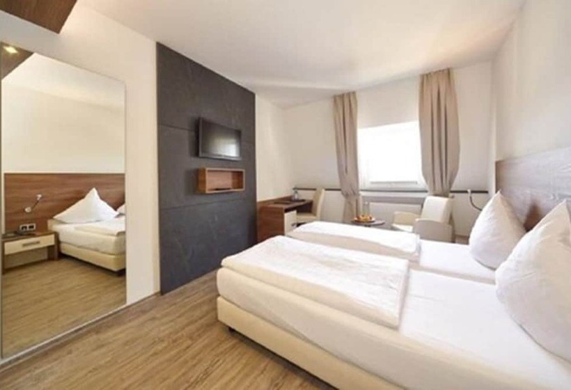 スタンダードルーム, Doctor Weinstube