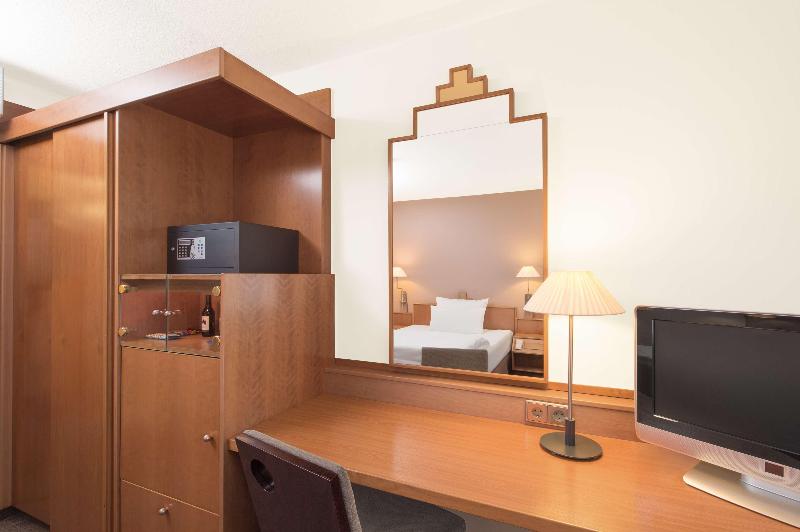스탠다드 싱글 룸, Spark By Hilton Stuttgart Sindelfingen