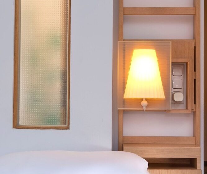 Номер Стандарт, Agneshof Nurnberg