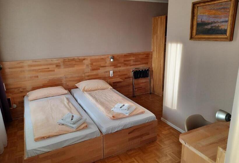 标准间, Residenz Düsseldorf