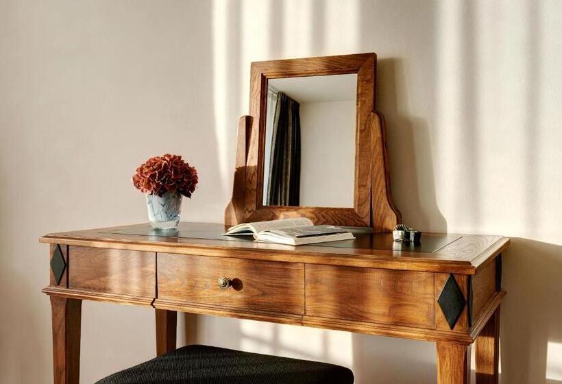 スーペリアースイート, The Mandala Suites