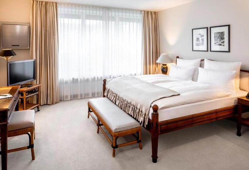 سوییت سوپریور, The Mandala Suites