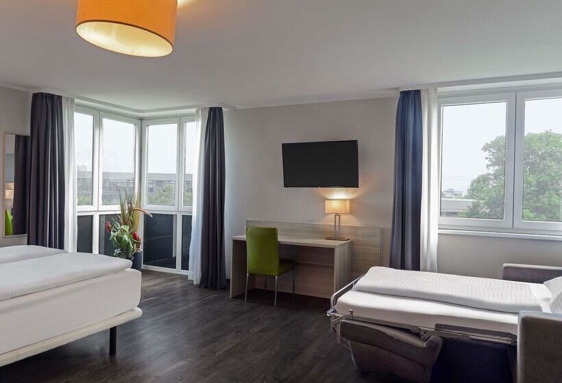 标准三人间, B&B HOTEL Krefeld-Süd