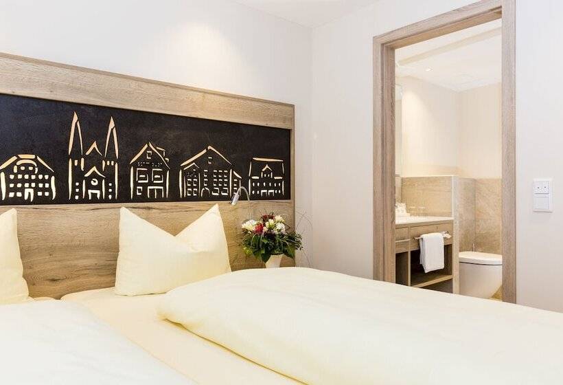 コンフォートトリプルルーム, Die Gams