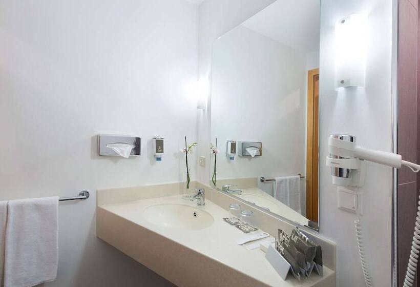 Номер Премиум, Dusseldorf Krefeld Affiliated By Melia