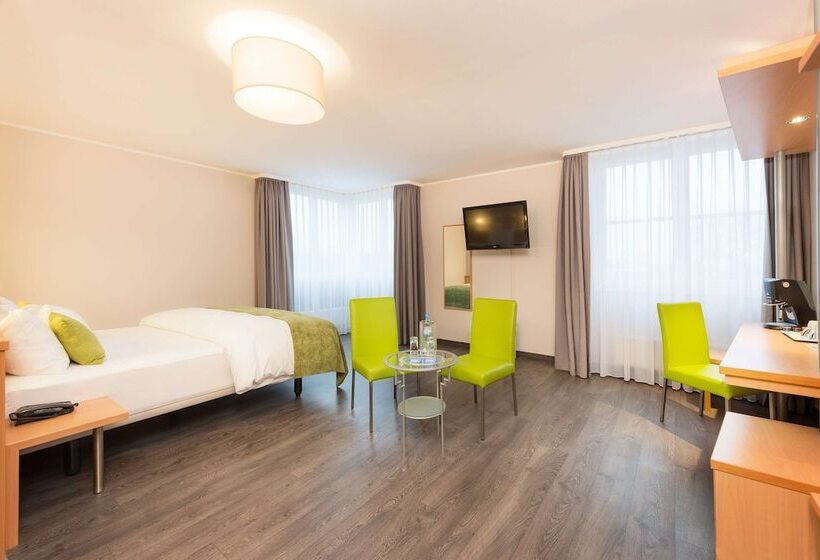 Семейный Номер, Dusseldorf Krefeld Affiliated By Melia