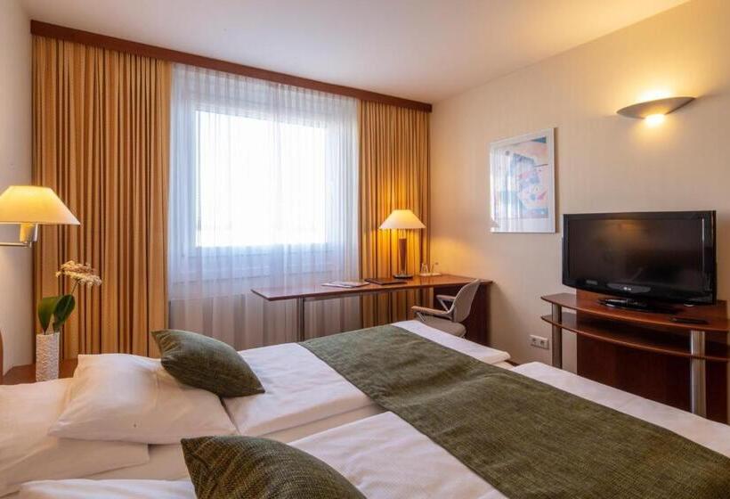 Классический Номер, Globana Airport