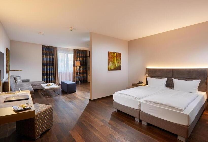 スイート, Schloss Reinach