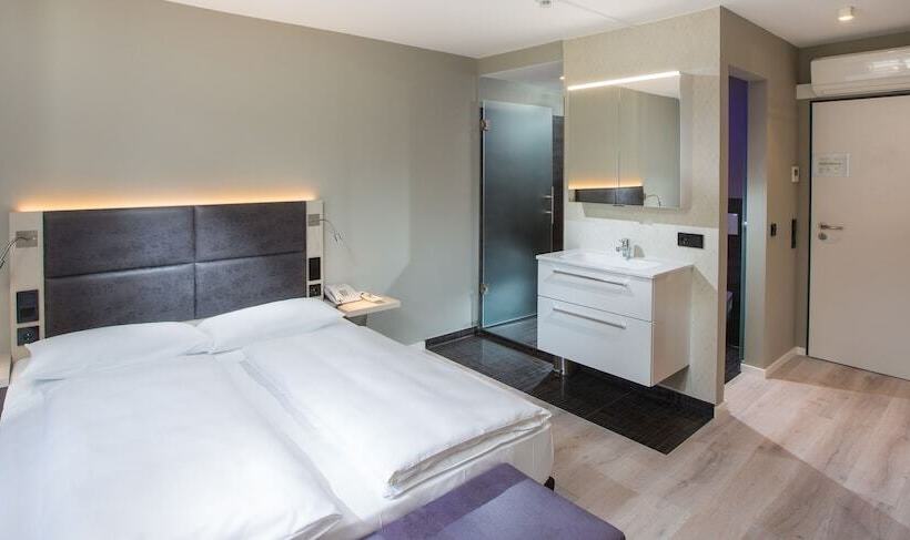 デラックスルーム, Schloss Reinach