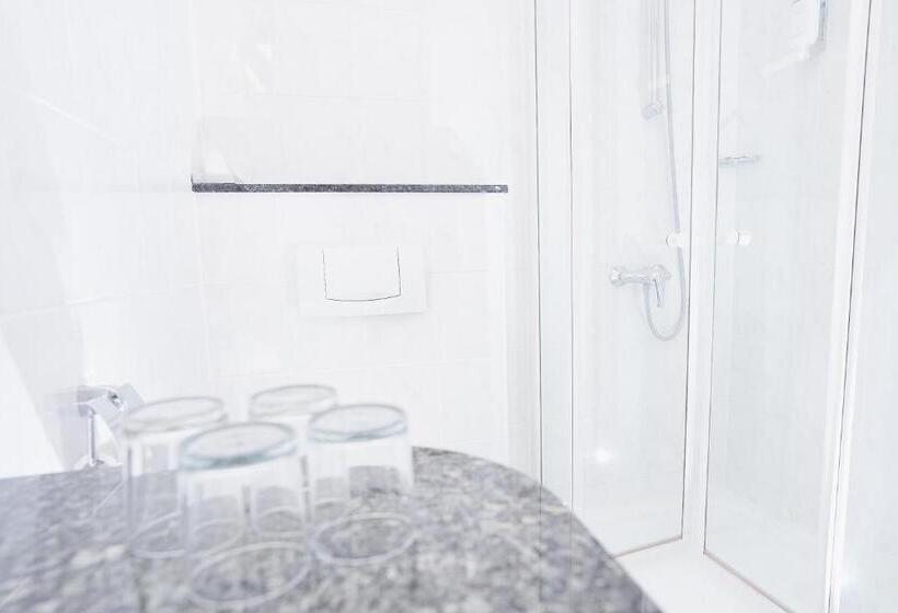 四人标准间, Stadthotel Engel