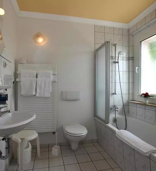 スタンダードシングルルーム, Parkhotel Neubrandenburg