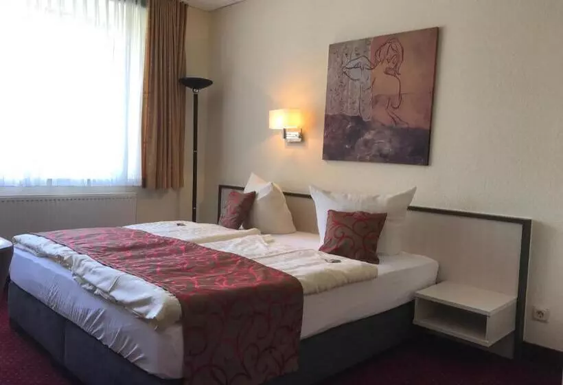 スタンダードルーム, Parkhotel Neubrandenburg