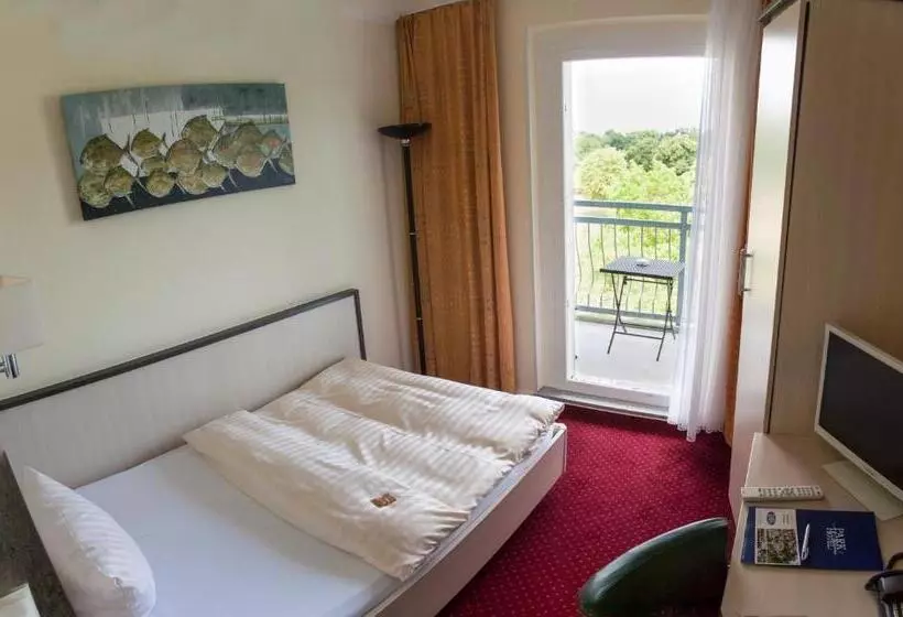 バルコニー付きシングルスタンダードルーム, Parkhotel Neubrandenburg