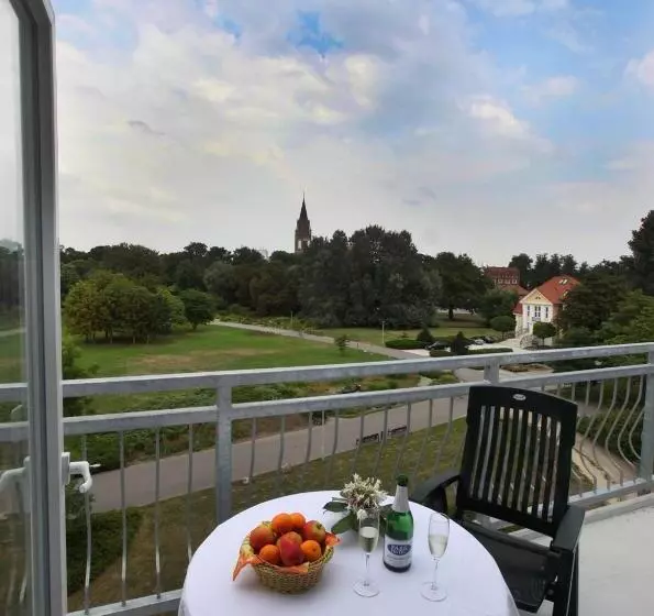 バルコニー付きシングルスタンダードルーム, Parkhotel Neubrandenburg
