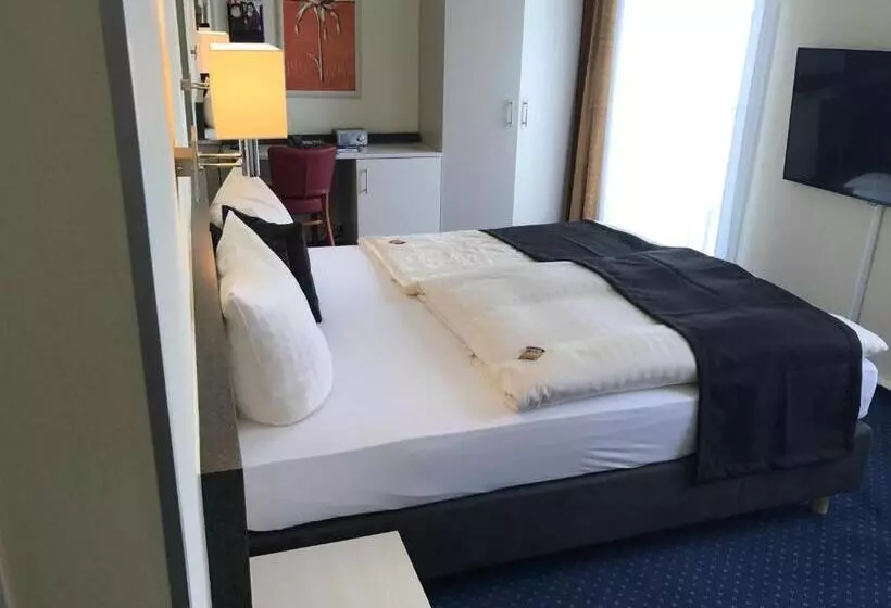 バルコニー付きスタンダードルーム, Parkhotel Neubrandenburg