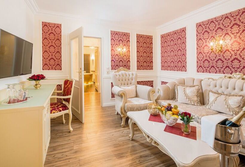 جناح, Schlosshotel Klaffenbach