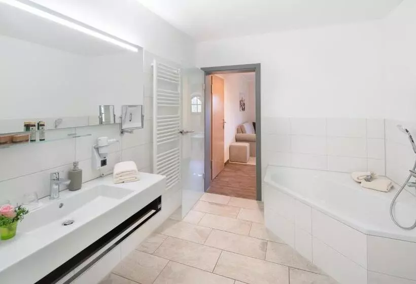 スーペリアールーム, Schlosshotel Klaffenbach