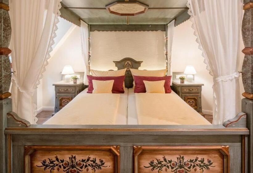 جناح, Schlosshotel Klaffenbach