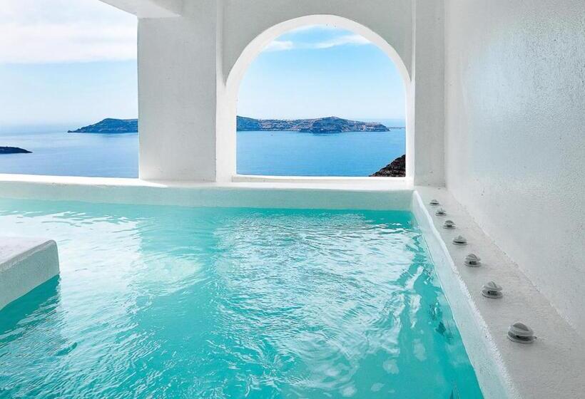 套房配有游泳池, Dana Villas & Infinity Suites