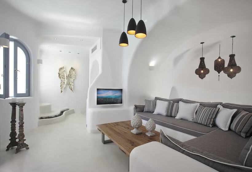 套房配有游泳池, Dana Villas & Infinity Suites