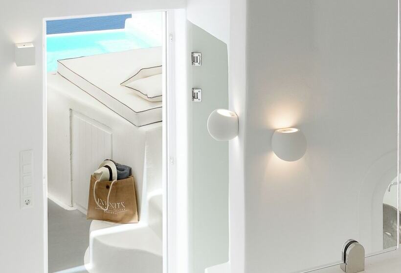 配有游泳池的小型套房, Dana Villas & Infinity Suites