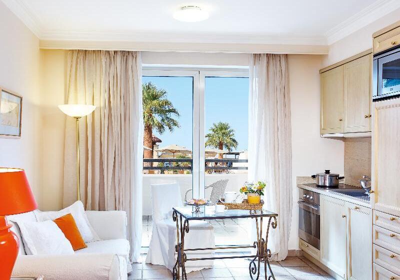 Студио Стандарт Вид на Сад, Grecotel Casa Adele, Grecotel Apartments