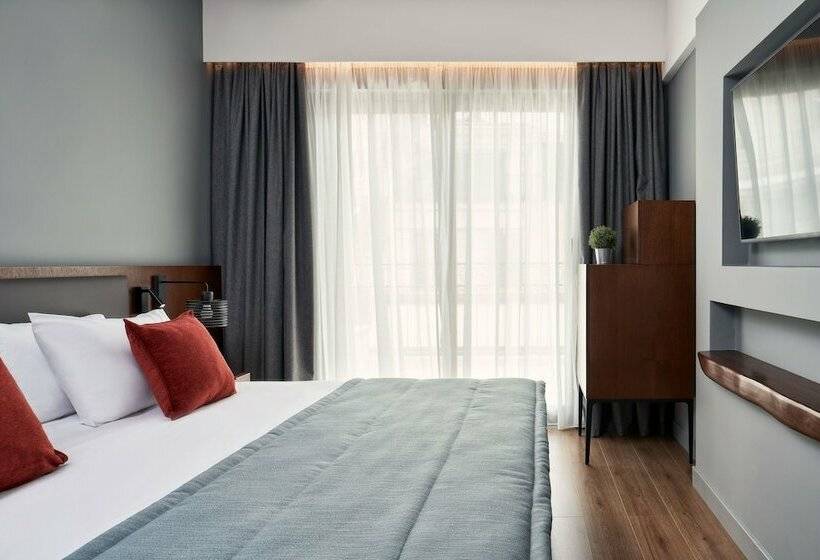 スーペリアールーム, Achilleas