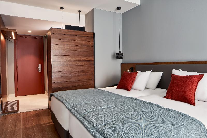 スタンダードルーム, Achilleas