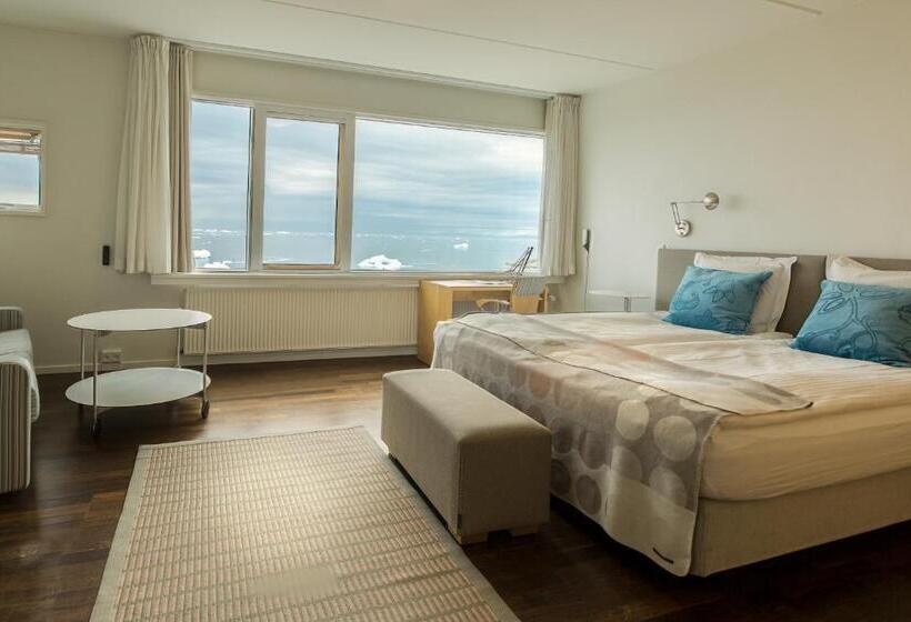 اتاق خانوادگی, Arctic