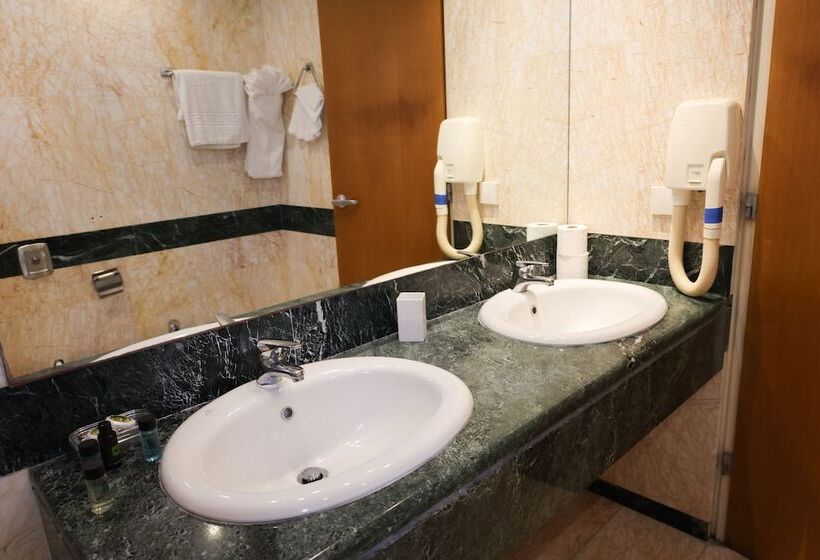 סוויטת ג'וניור נוף לים, Kanapitsa Mare