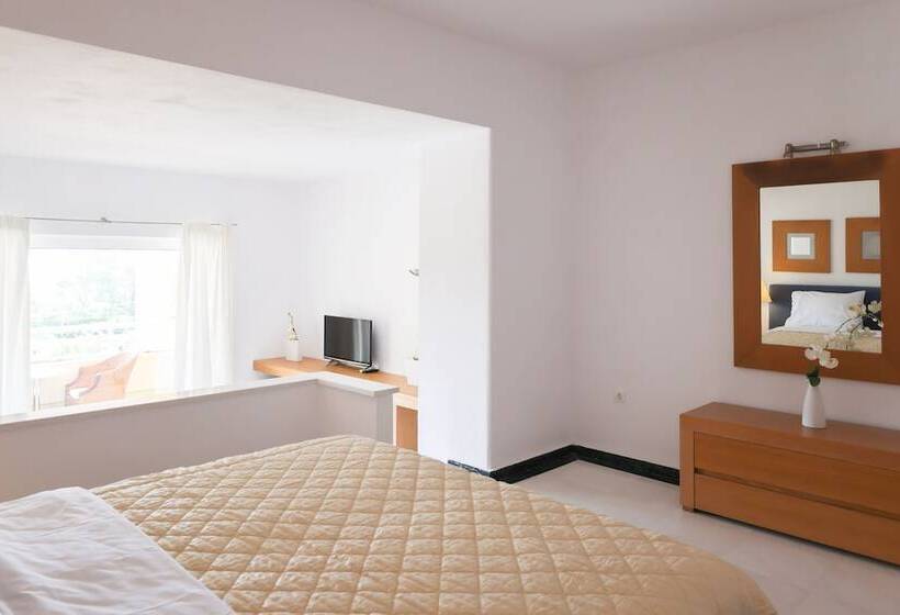 סוויטת ג'וניור נוף לים, Kanapitsa Mare