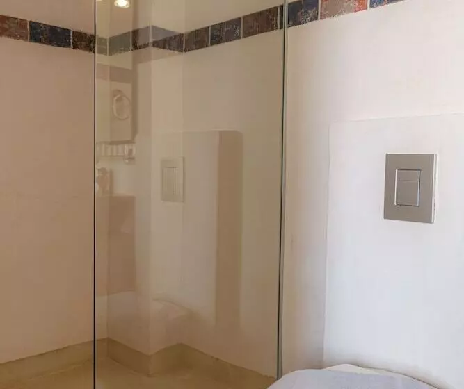 اتاق استاندارد با چشم‌انداز دریا, Suites Pandora